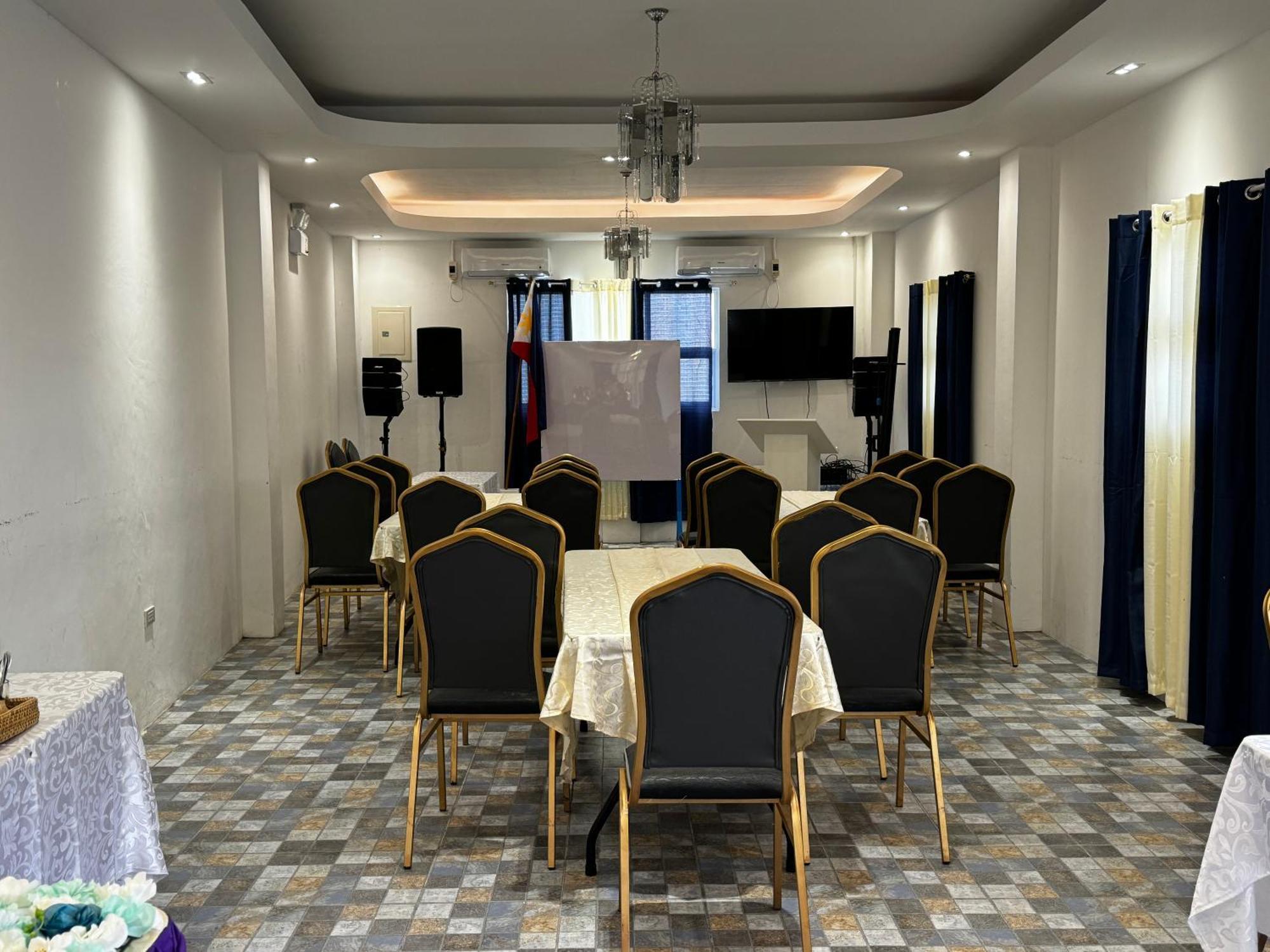 Bernese Resort Hotel Powered By Cocotel Ligao Extérieur photo
